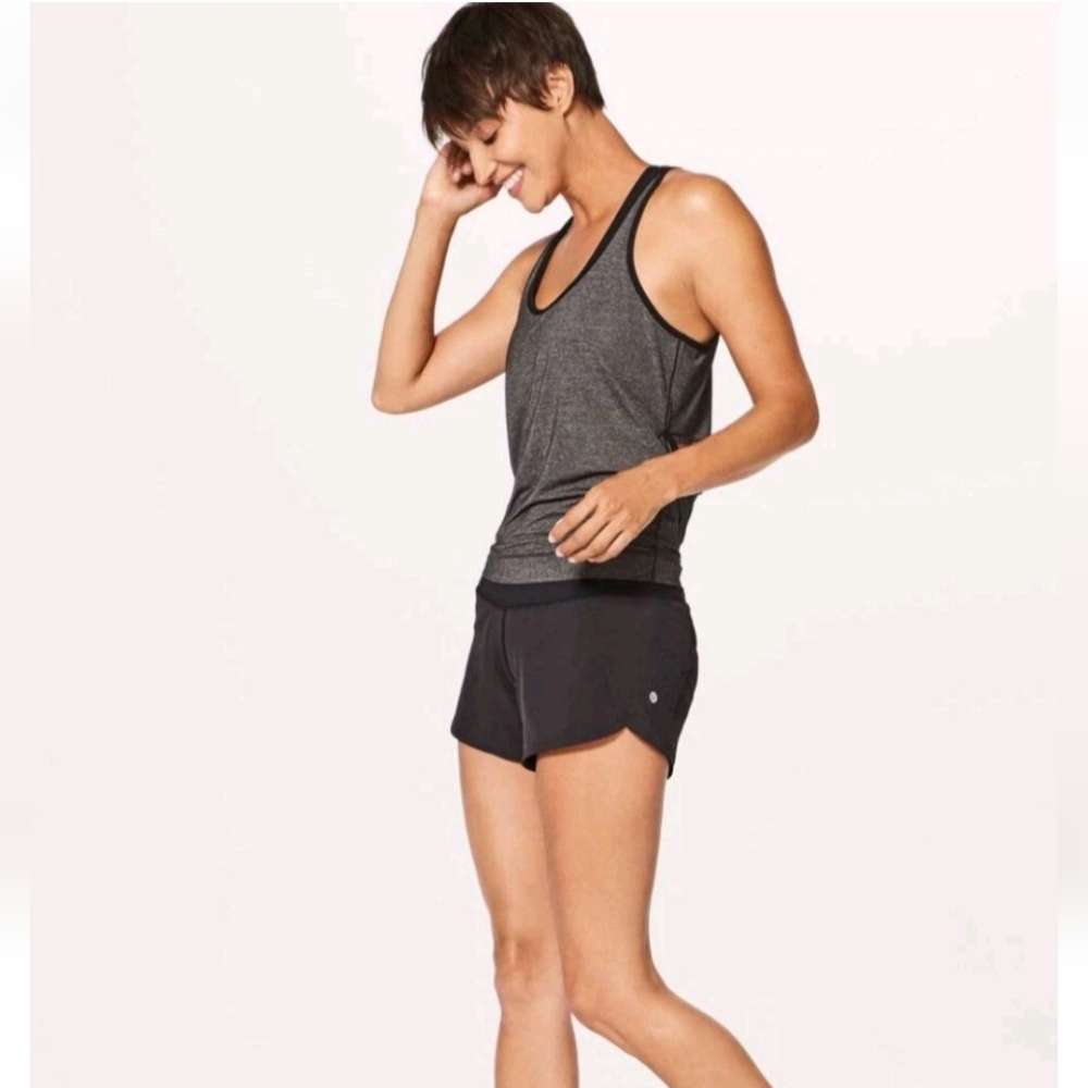 Lululemon Run Times Womens 6 Lightweight Stretch Black Running Shorts Liner 4"